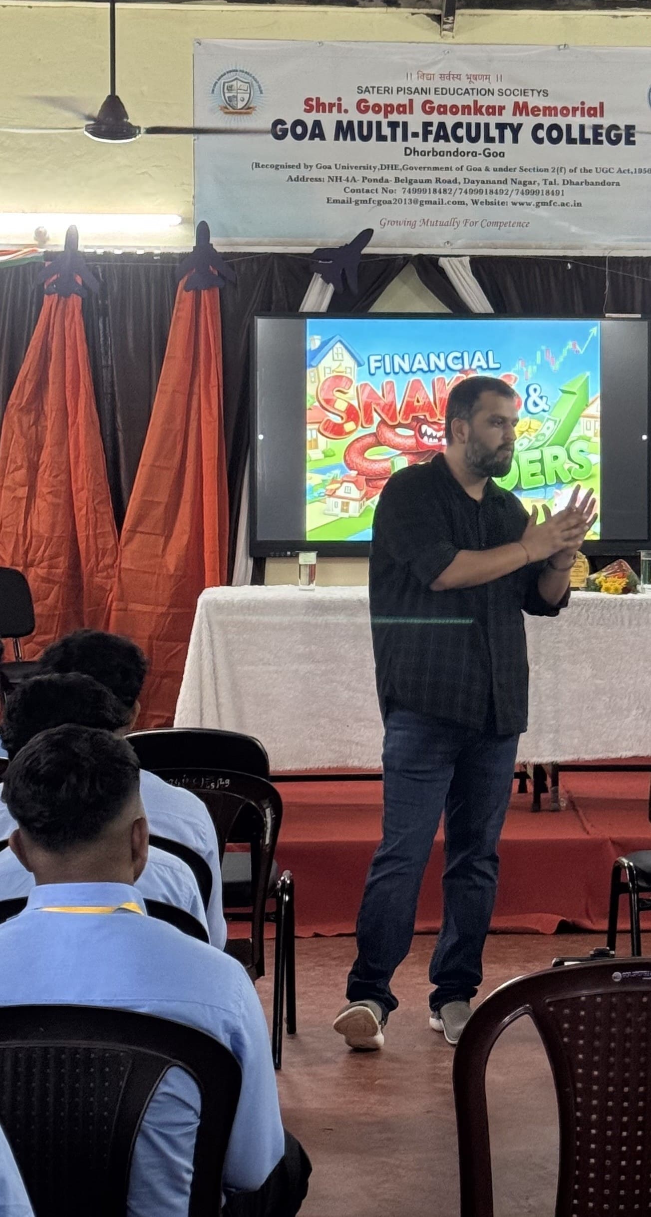 Insurance Planning Mobile Background